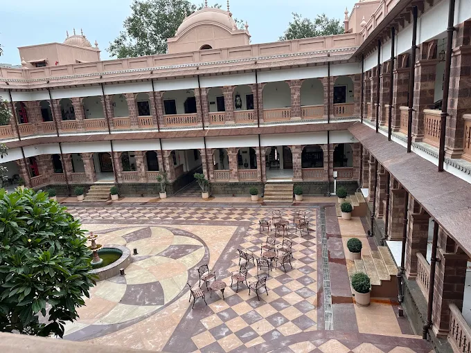Upper level courtyard view