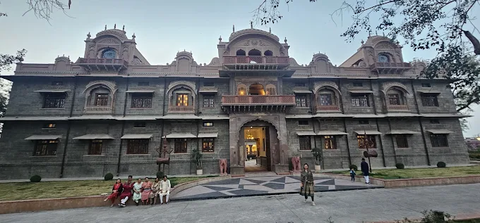 Grand daytime facade