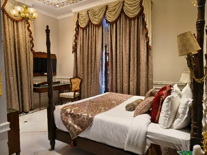 Classic room with elegant drapery
