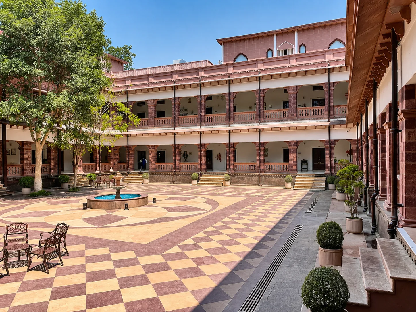 Royal central courtyard